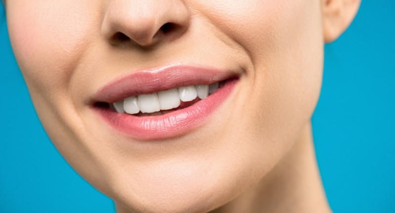 How to Get Whiter Teeth and Feel Confident in Your Smile