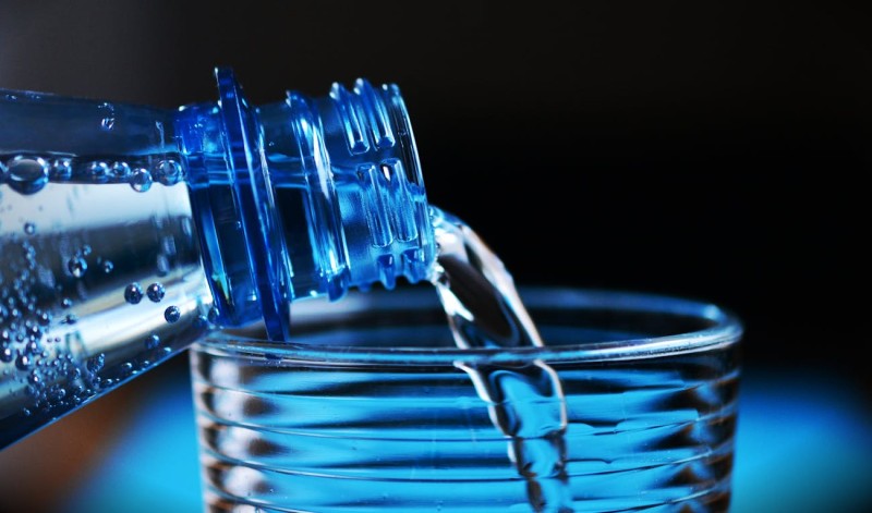 Keep Yourself Hydrated: How To Choose Quality Mineral Water