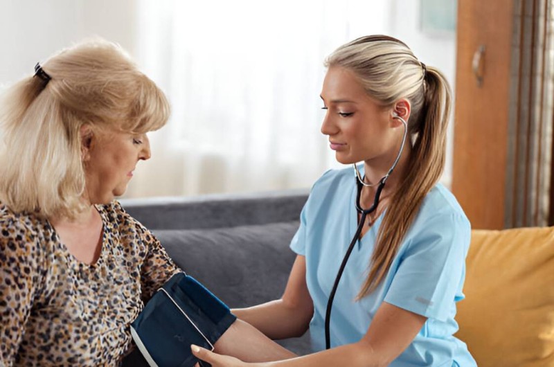 Navigating Home Care Agencies in NYC: Services, Costs, and Reviews